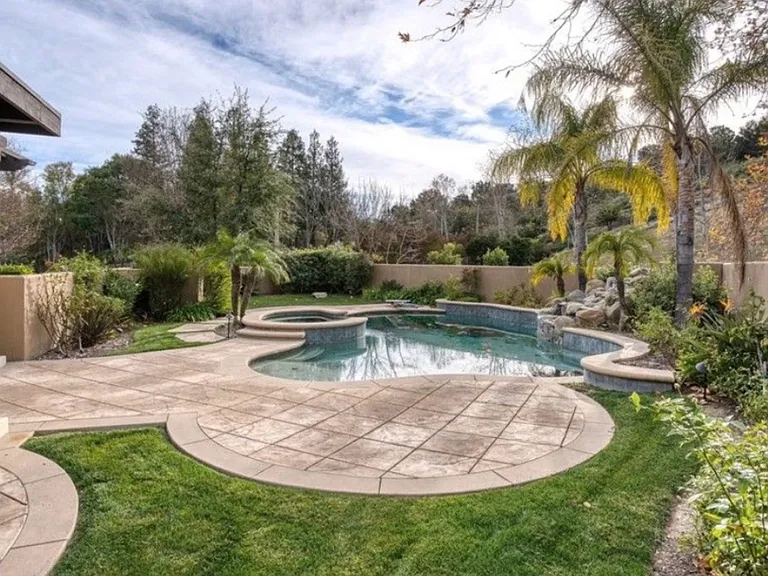 26755 Provence Dr — Photo 6