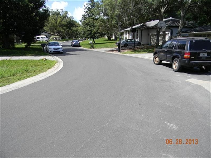 2nd image of 114 Ledbury Dr