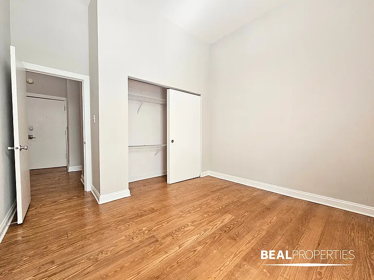 2200 N Clark St — Photo 36