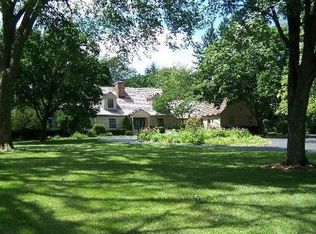 450 Ayrshire Ln, Inverness, IL 60067