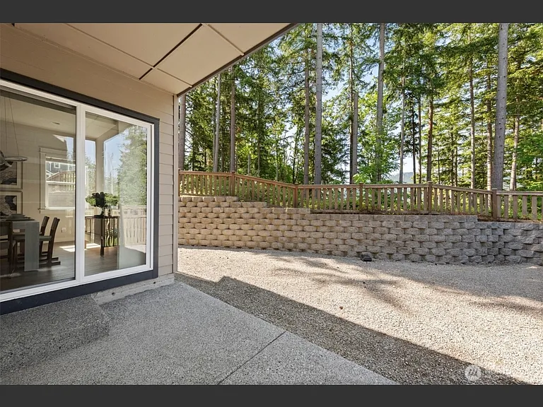 415 5th Ave NE — Photo 26