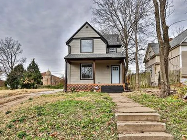 3336 Flora Ave — Photo 1