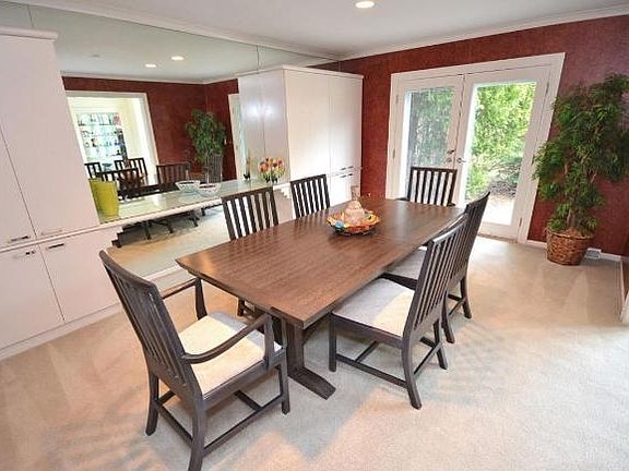 2nd image of 2616 W Lake Park Ct