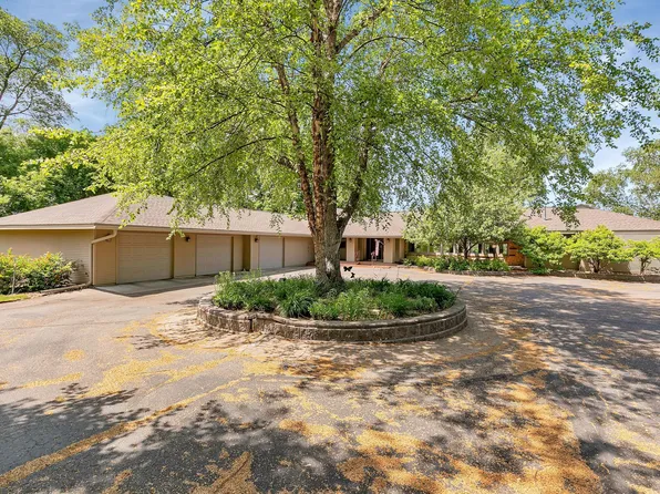 1333 Broadway Ave S, Sauk Rapids, MN 56379