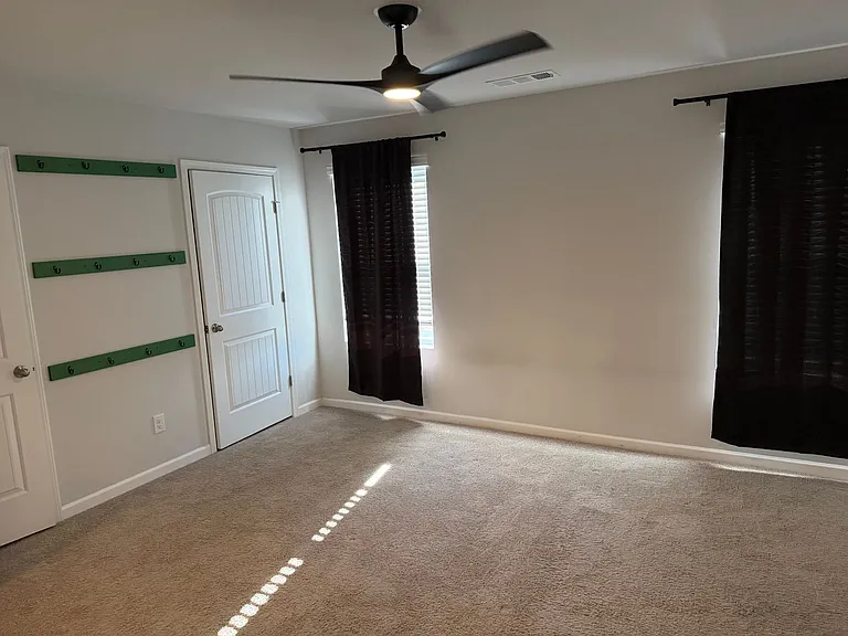 1407 Walker Way — Photo 12