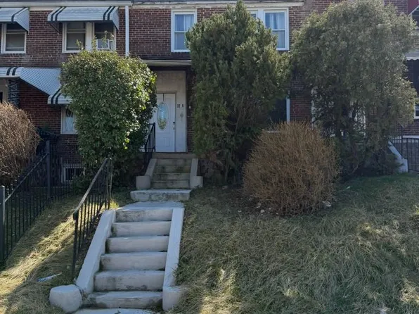 2709 E Federal St, Baltimore, MD 21213