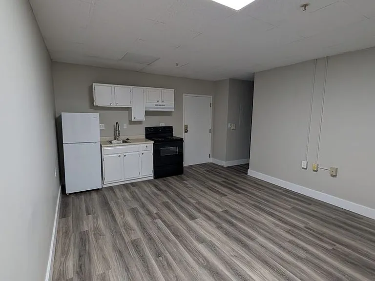 Franklin Park Apartments — Photo 53