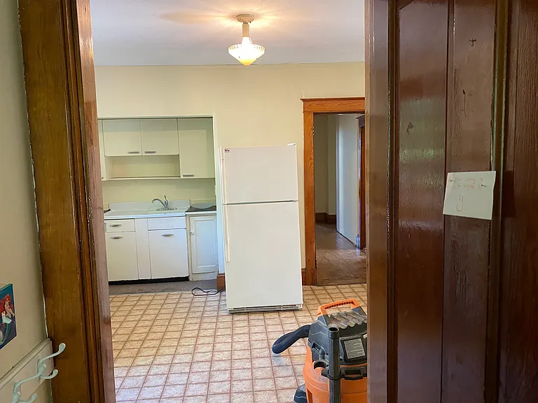 22 Maplewood Ter #2 — Photo 2