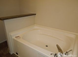 401 Fir St, Altoona, IA 50009