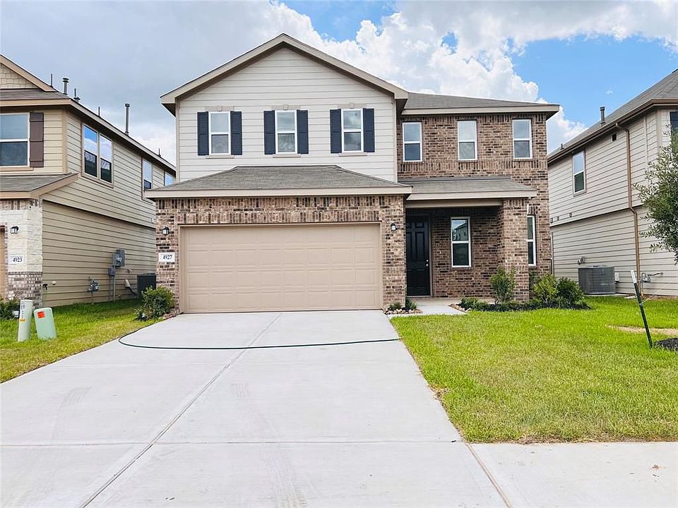 1st image of 4927 Hickory Deer Ln
