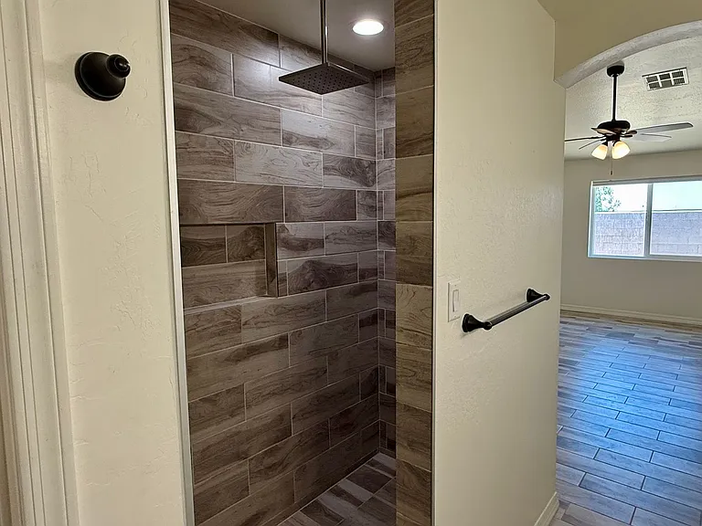 3877 E Santa Rosalina Ln — Photo 12