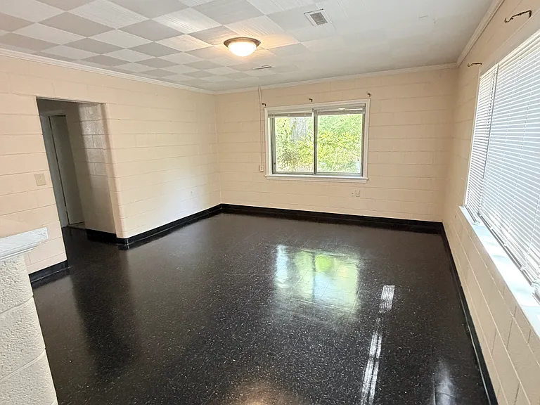 922 W Chatham St #B — Photo 11
