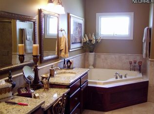 20754 Evergreen Trl, North Royalton, OH 44133