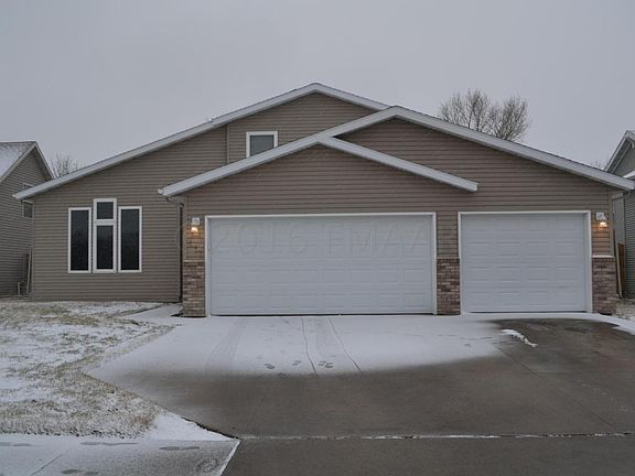 2nd image of 417 19th Ave W