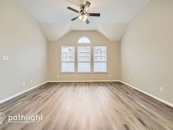 3rd image of 1140 Hidden Glen Ct