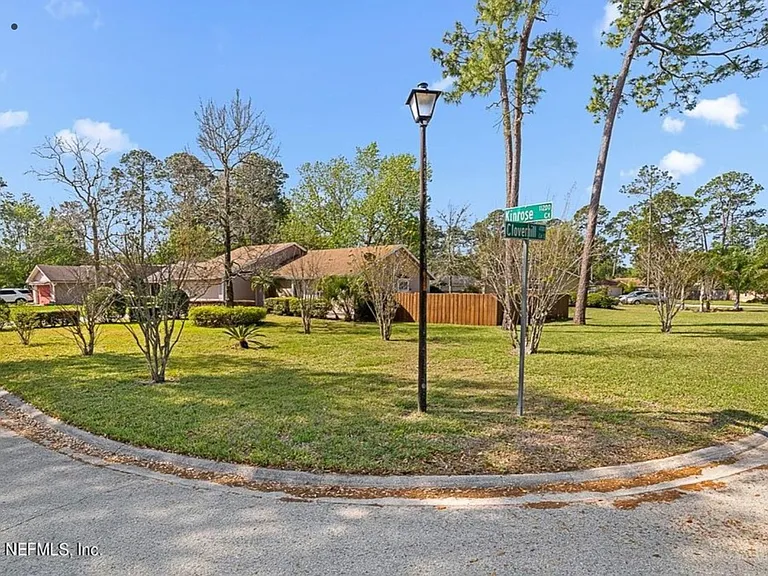 11270 Kinrose Ct — Photo 3
