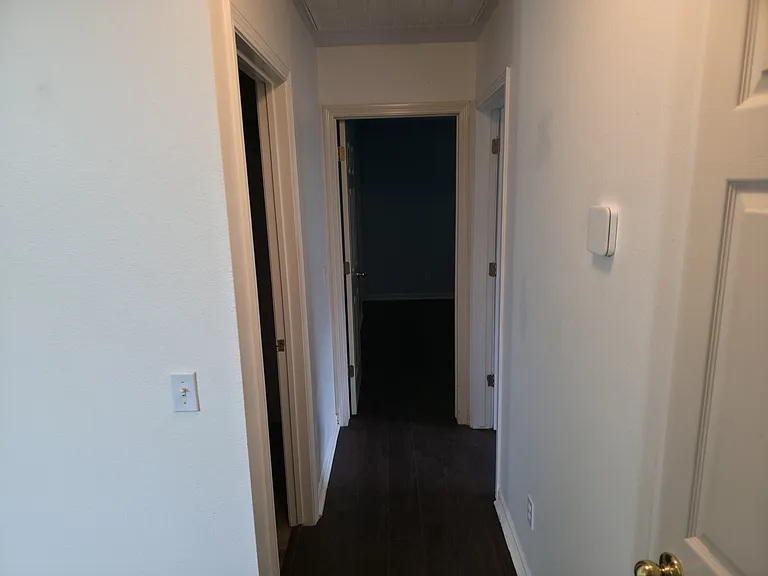 81 N Sable St — Photo 3