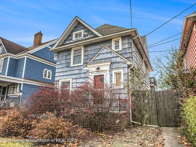 423 N Pine St, Lansing, MI, 48933