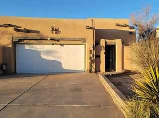 2272 Calle De Ortiz SW, Los Lunas, NM 87031