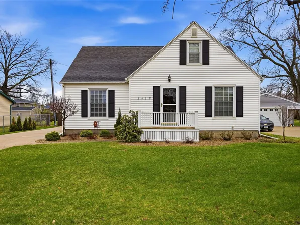 2927 Mansfield Ave SE, Cedar Rapids, IA 52403