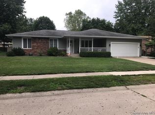 126 White Birch Rd, Springfield, IL 62712