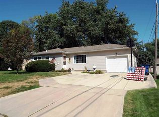 927 Wisner Dr, Waterloo, IA 50702