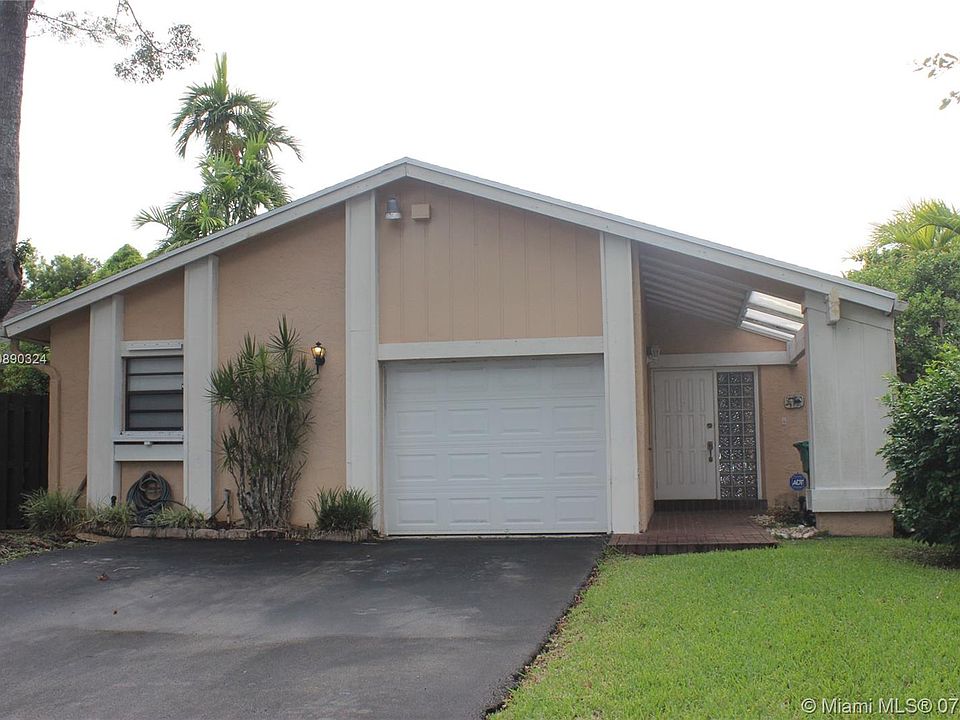 2nd image of 11756 SW 134th Pl #0