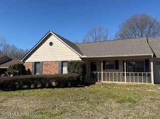 7094 Larkfield Rd, Olive Branch, MS 38654