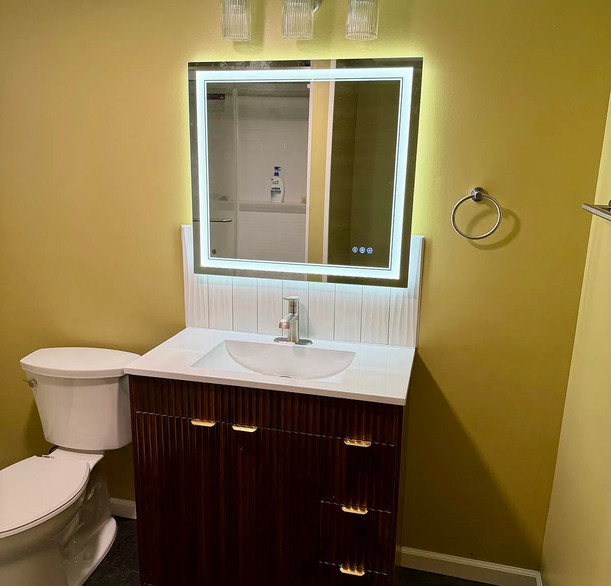 2 bed, 1200 sqft, $1,900 — Photo 1