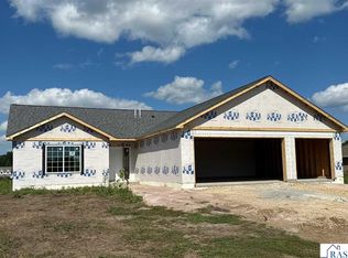 867 Goves Way, Madelia, MN 56062