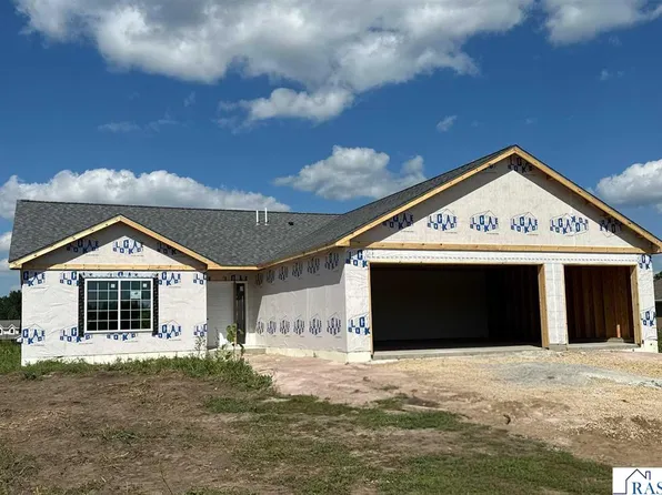 867 Goves Way, Madelia, MN 56062