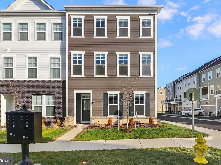 17789 Osprey Harbor Ln — Photo 1