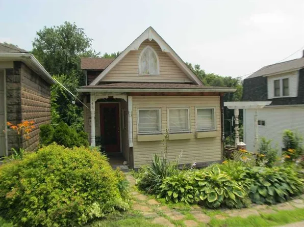 148 Brighton St, East Pittsburgh, PA 15112