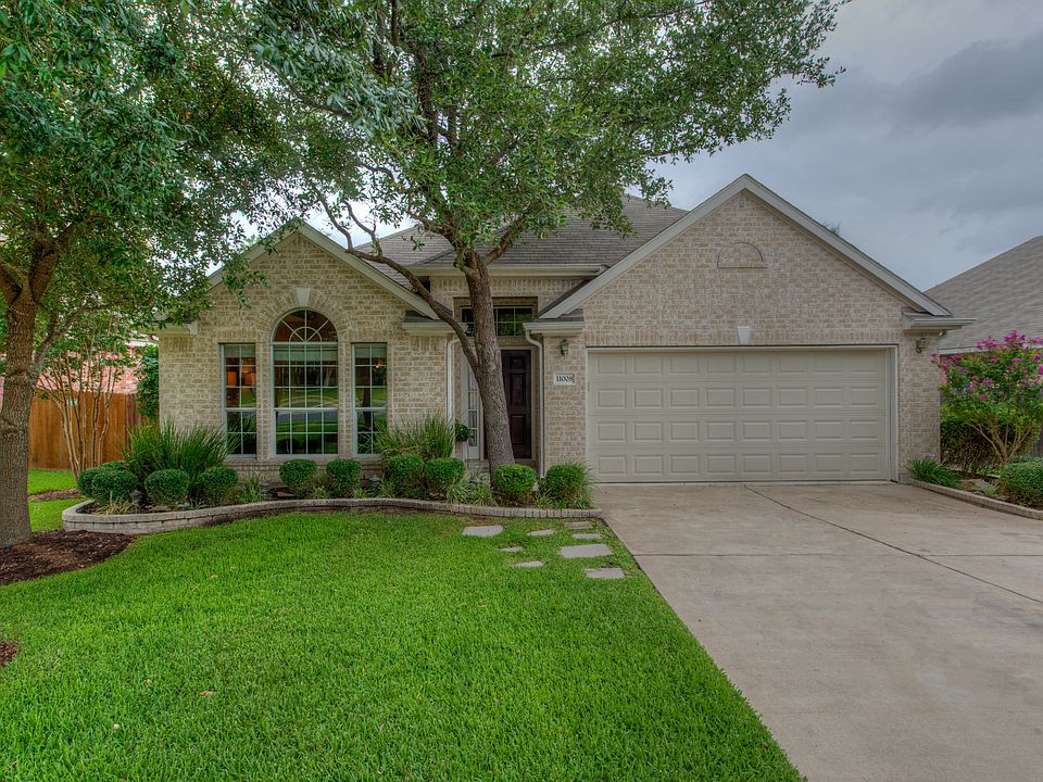 Fantastic curb appeal