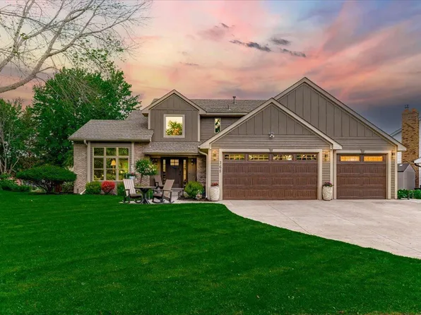 365 69th St N, Saint Paul, MN 55115