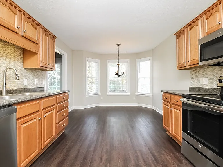 3750 Maya Dr — Photo 8