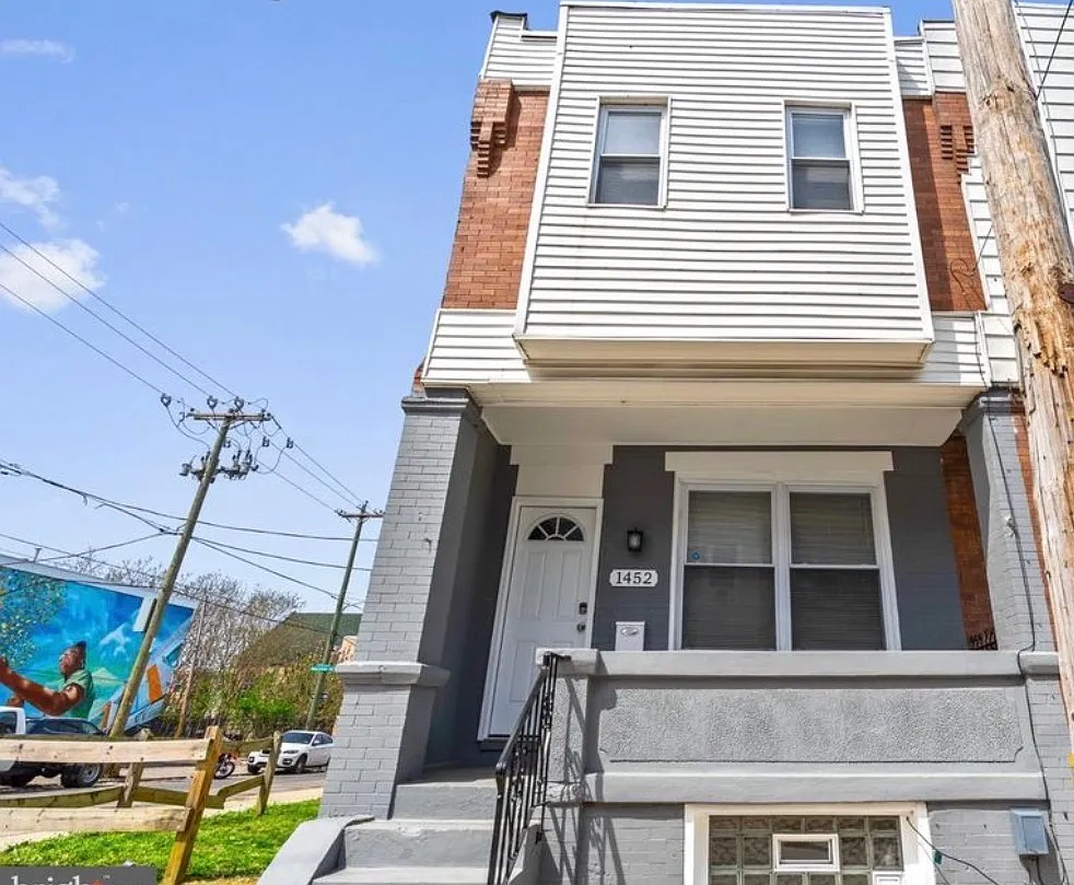 1452 S Etting St — Photo 1