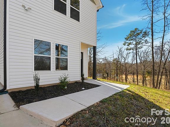 3rd image of 100 Boyette Dr #A