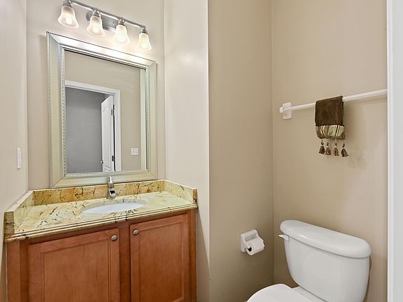 5th image of 3512 Laurel Mill Dr