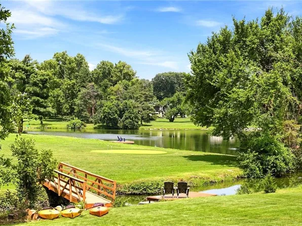 3636 W 89th St, Leawood, KS 66206