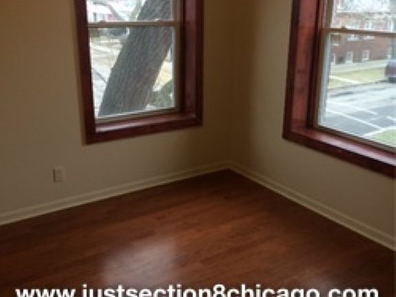 3rd image of 605 N Lavergne Ave
