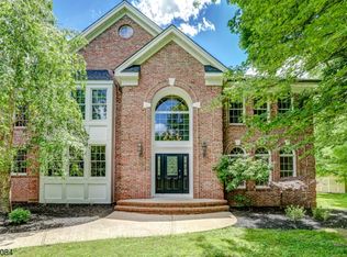 3 Brearley Ln, Neshanic Station, NJ 08853