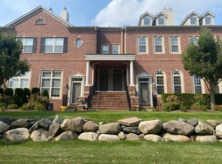 683 River Park Village Blvd #177, Northville, MI 48167