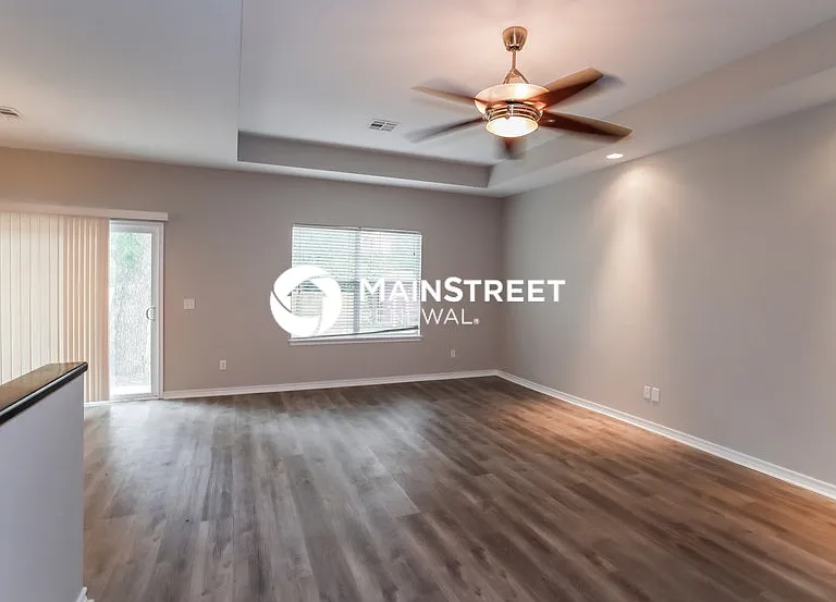 219 Grandview Rd — Photo 3