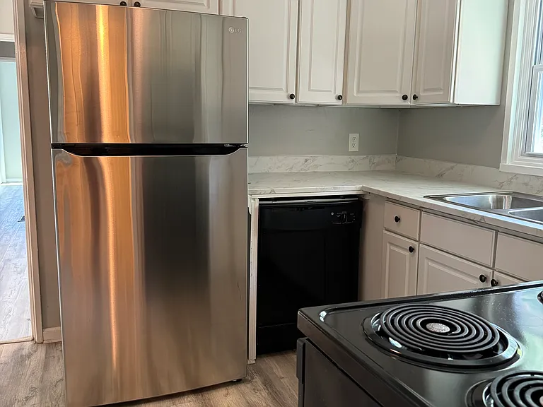 3063 Anthony Dr — Photo 20