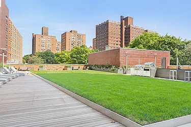 Rented by Red Apple Group