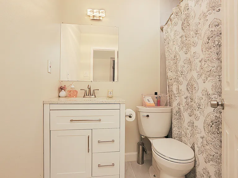 5716 Boutall St — Photo 11