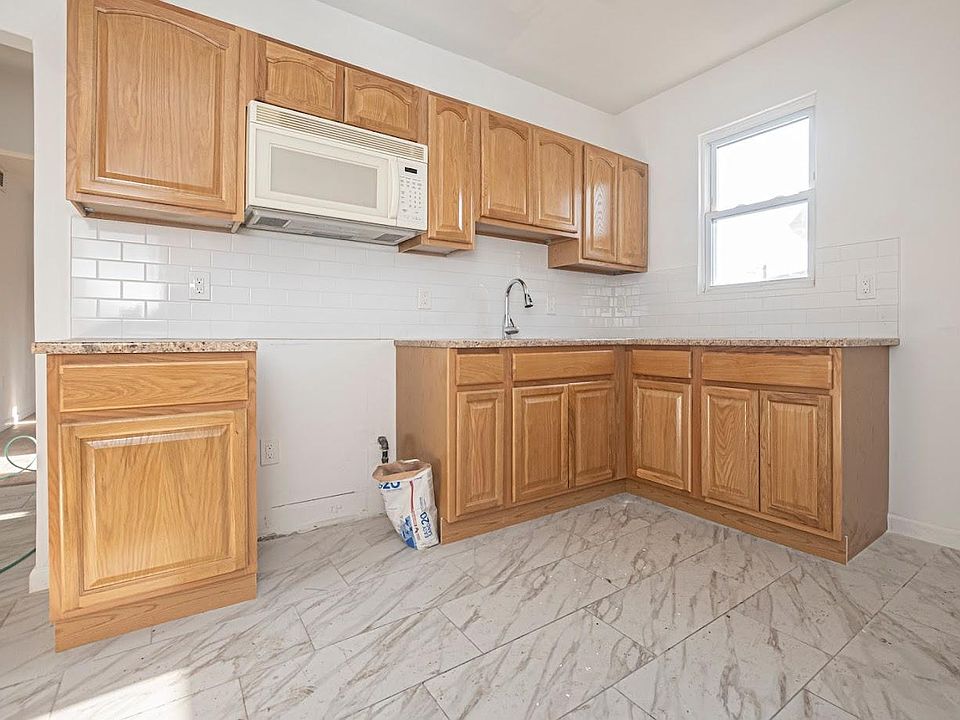 1st image of 51-53 Stuyvesant Ave #2