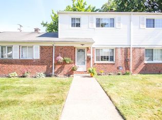 276 E 235th St #142, Euclid, OH