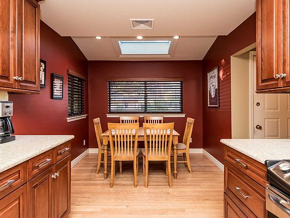 2nd image of 53 Northgate Cir